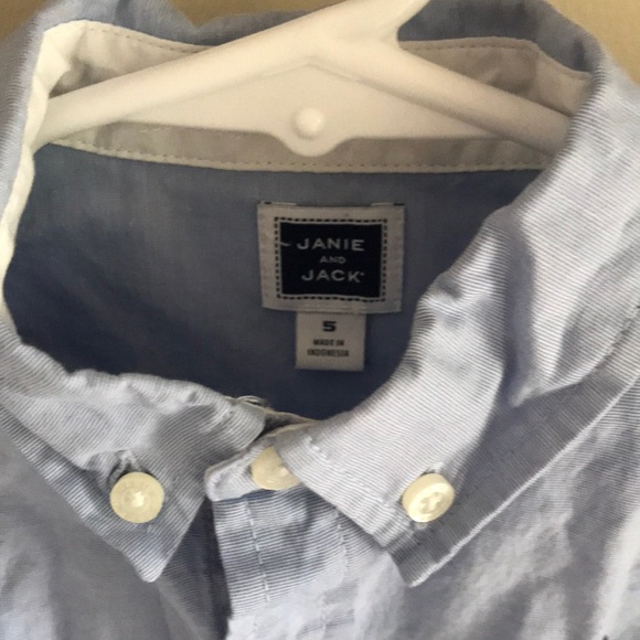 💕HP x2💕Janie and Jack Light blue button down shirt - boys 5 - Picture 2 of 5